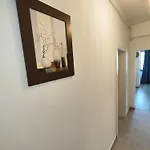 Διαμέρισμα View *